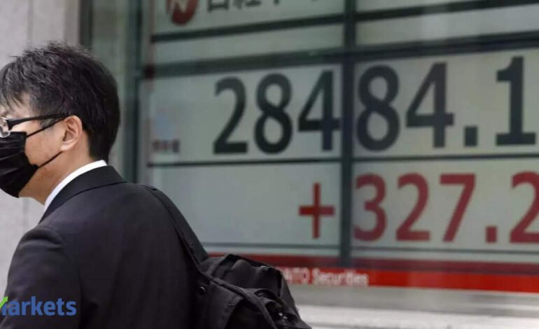 Global Market Today: Asian stocks slip, oil up on peace doubts
