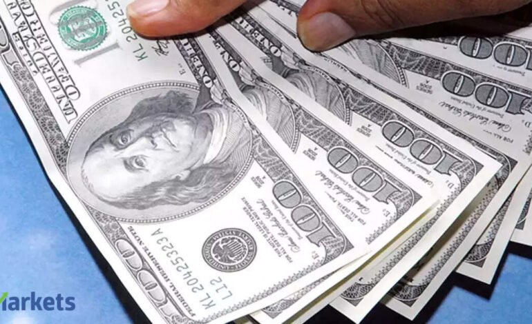 Dollar hits one-year high on Fed hike bets; yen nears 40-year low