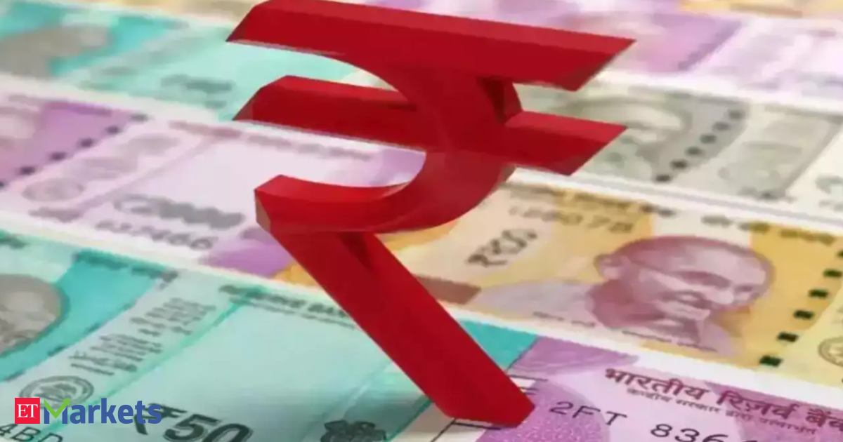 Rupee slips as Fed rate expectations boost dollar, dent global stocks