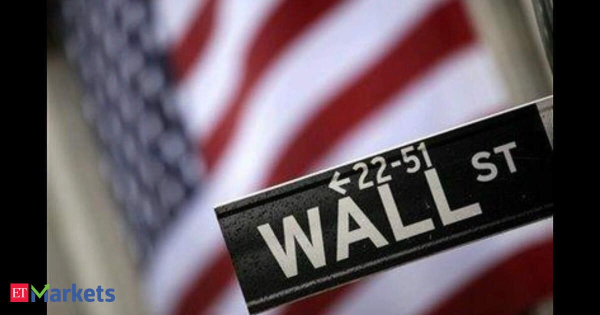 US Stocks Today | Chip stocks plunge, but bargain-hunters stem losses in other tech names