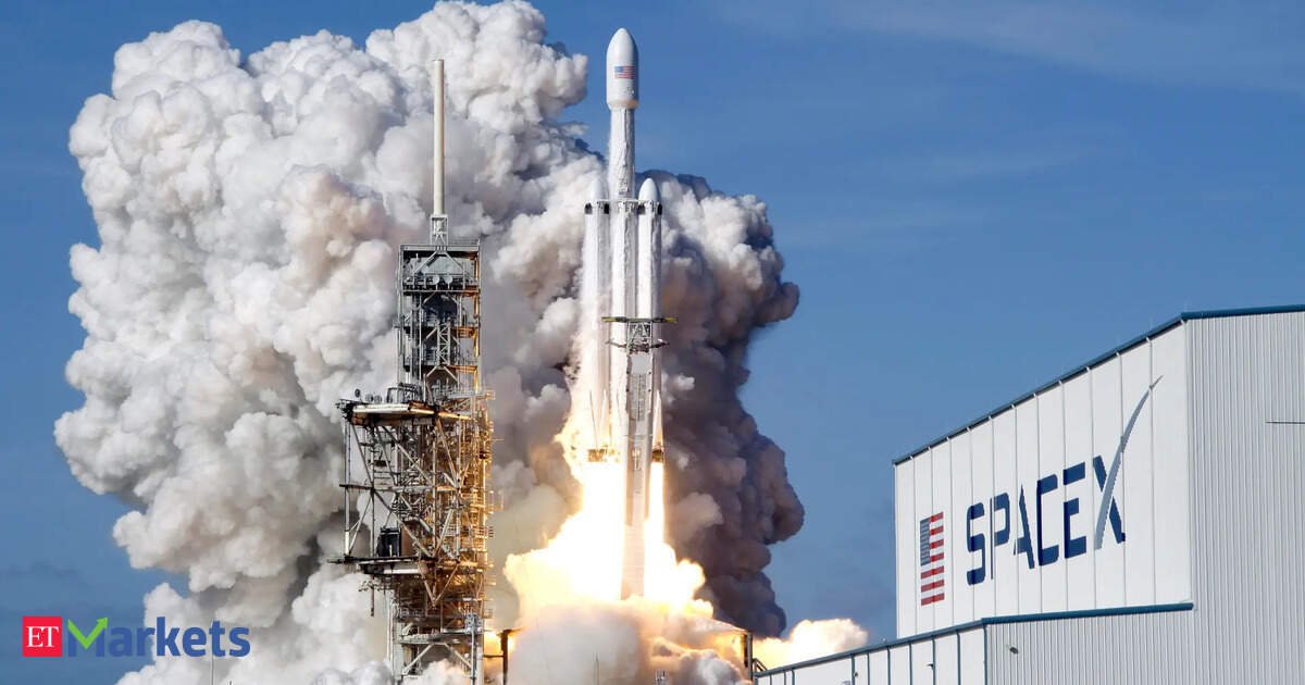 Musk’s SpaceX adds billions in debt while cutting interest