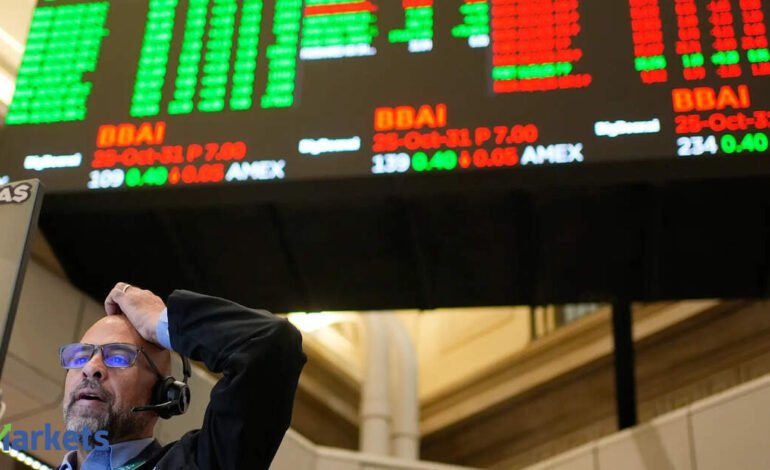 US stocks: Nasdaq, S&P end lower in volatile session as tech stocks retreat