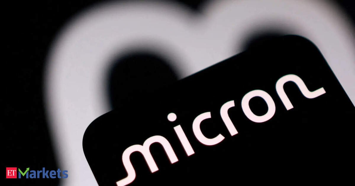 US stoks | Micron surges 19%, overtakes Meta in market value amid relentless AI infrastructure demand
