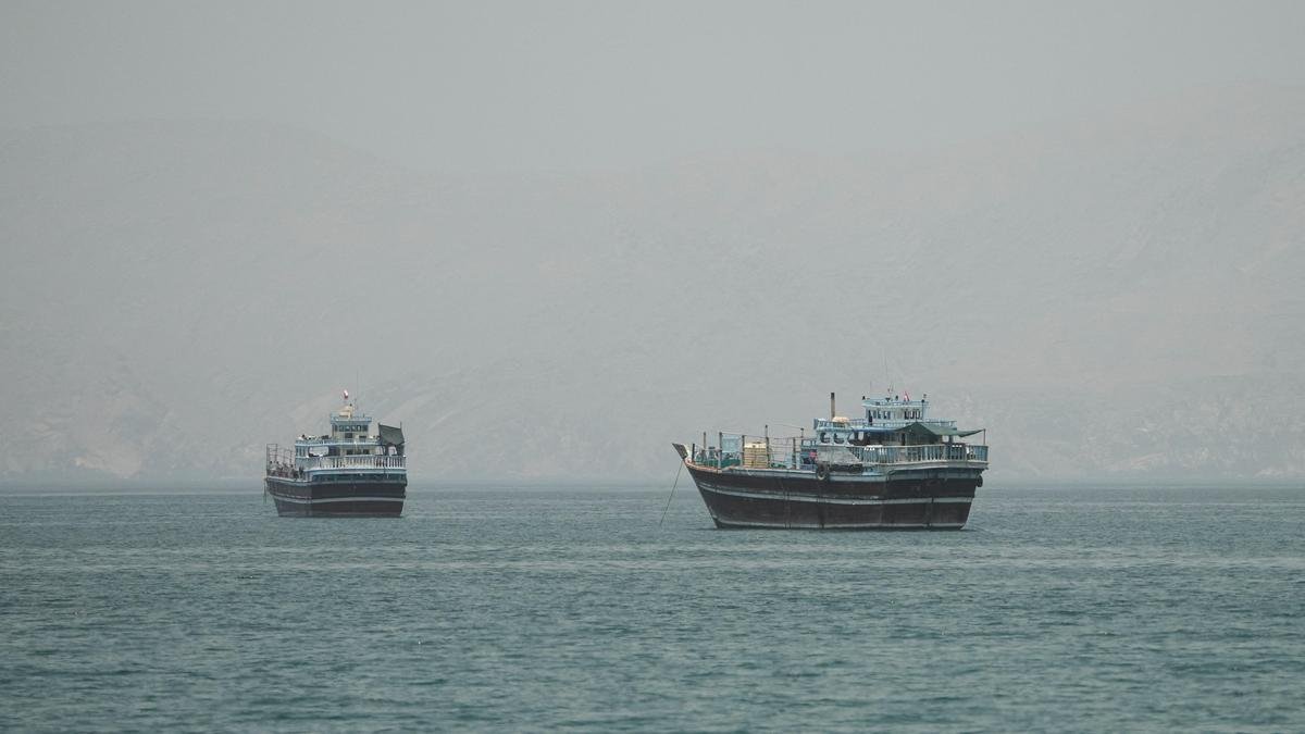 Iran warns against Hormuz crossings without authorisation