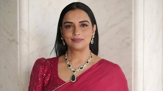 Shwetha Menon, first woman president of AMMA, resigns as no-confidence motion triggers mass resignation of the committee