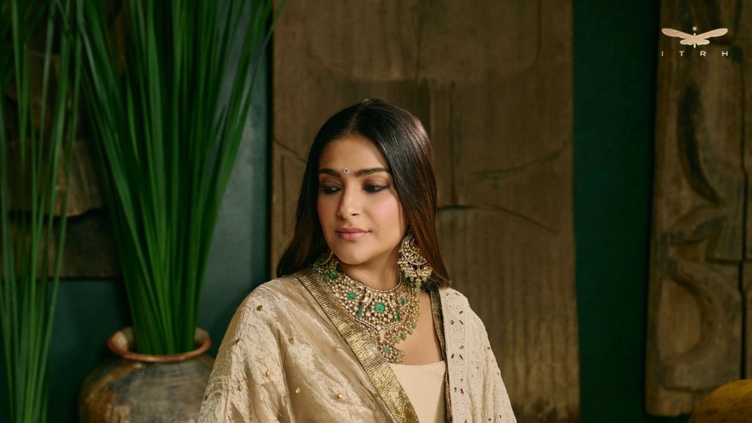 Sonam Kapoor styled a monochromatic anarkali look from Itrh with two dupattas