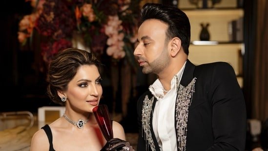 Desi Bling’s Tabinda Sanpal defends massaging husband Satish’s feet on Netflix reality show: ‘Husband aapke khuda hain’
